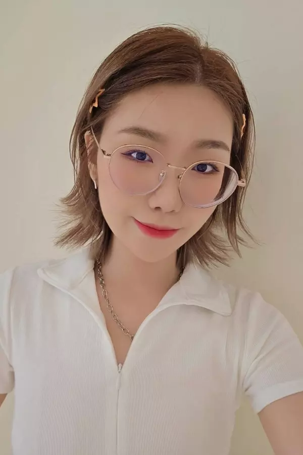 伊黛莉髮藝實習技術師玟宇